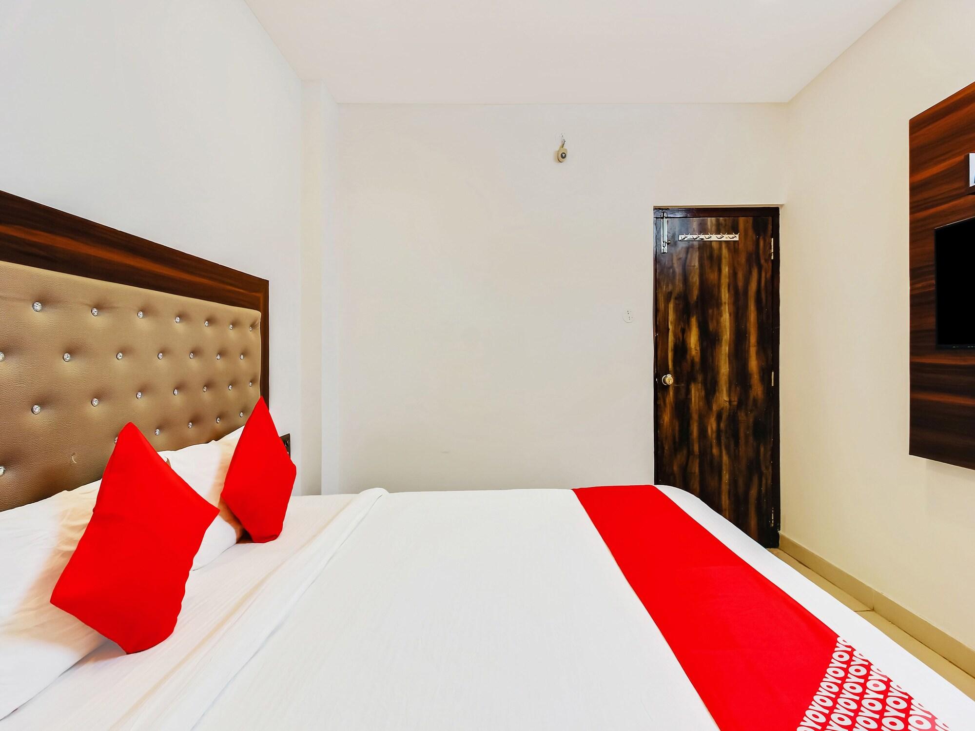 Oyo 29131 Hotel Mn Grand Shamshabad Eksteriør bilde