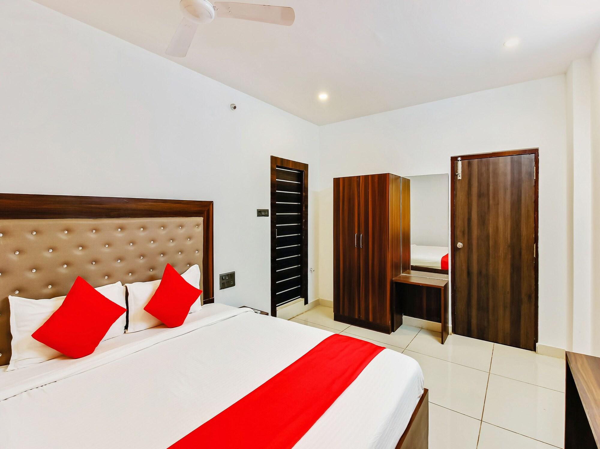 Oyo 29131 Hotel Mn Grand Shamshabad Eksteriør bilde