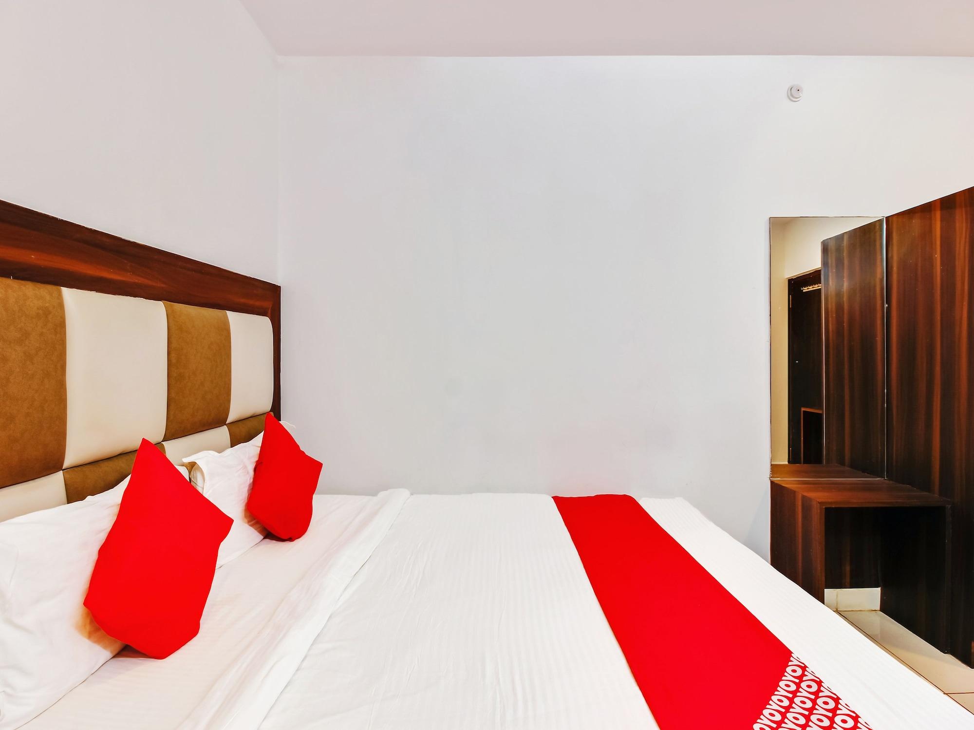 Oyo 29131 Hotel Mn Grand Shamshabad Eksteriør bilde