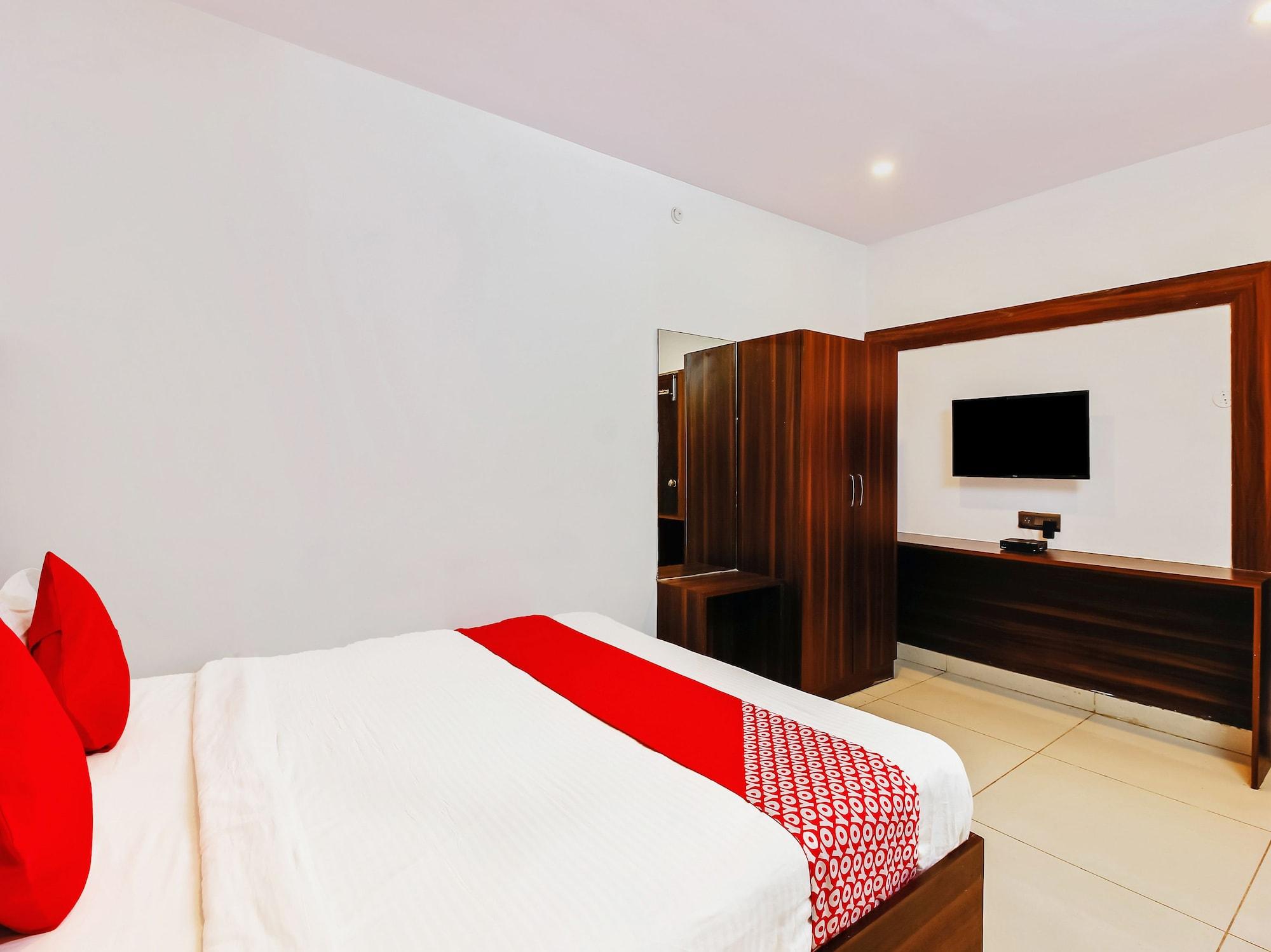 Oyo 29131 Hotel Mn Grand Shamshabad Eksteriør bilde