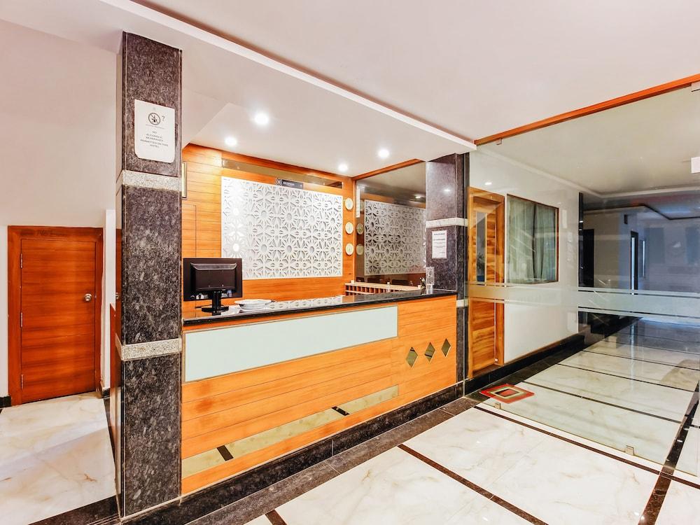 Oyo 29131 Hotel Mn Grand Shamshabad Eksteriør bilde