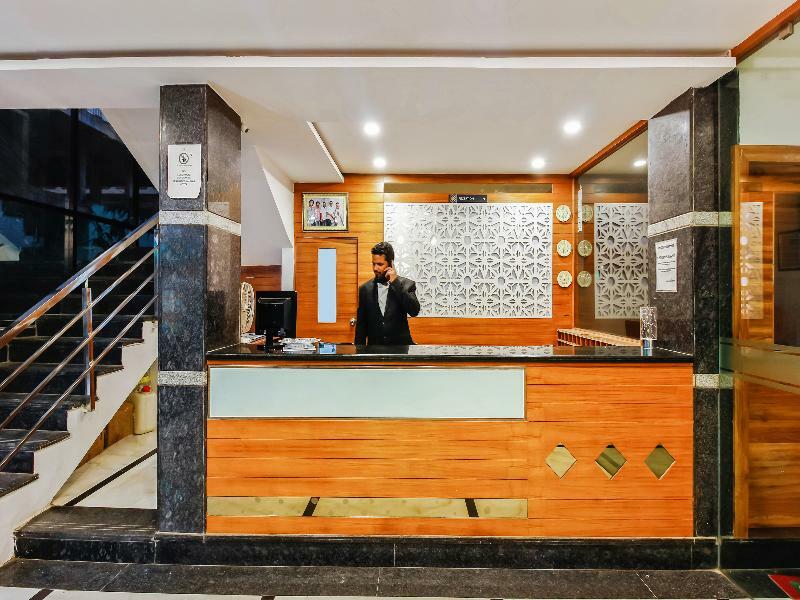 Oyo 29131 Hotel Mn Grand Shamshabad Eksteriør bilde